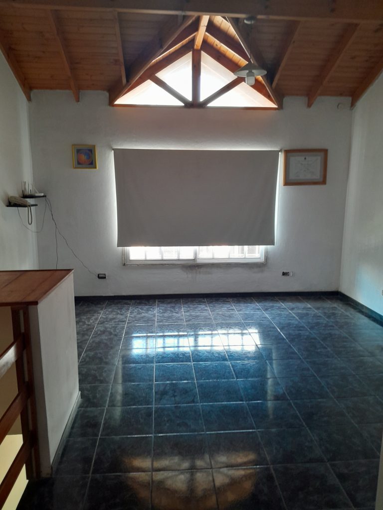 Casa 2 Plantas. Apto 2 familias ó Profesional.