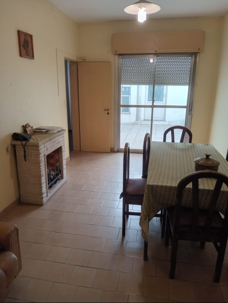 DUEÑO VENDE CASA EN QUILMES OESTE