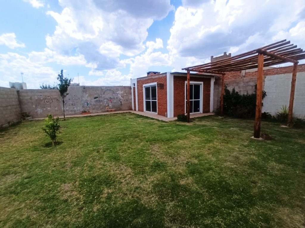 Vendo hermosa casa -Apta para crédito Hipotecario