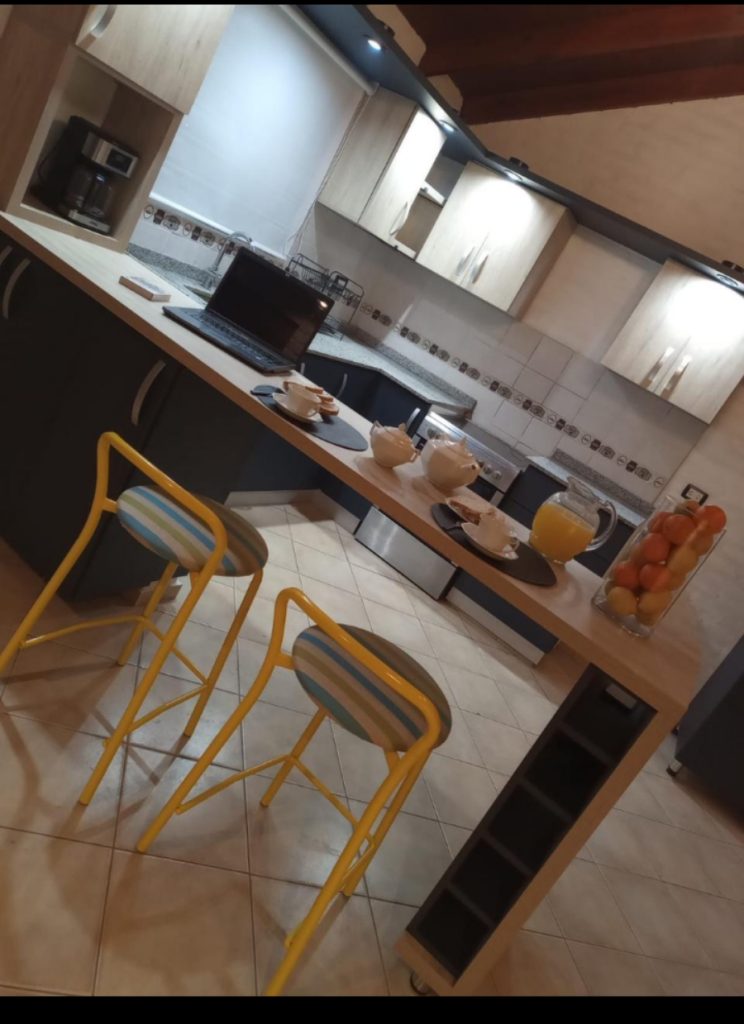 Hermosa Casa. Dueño vende.Villa Giardino.Córdoba