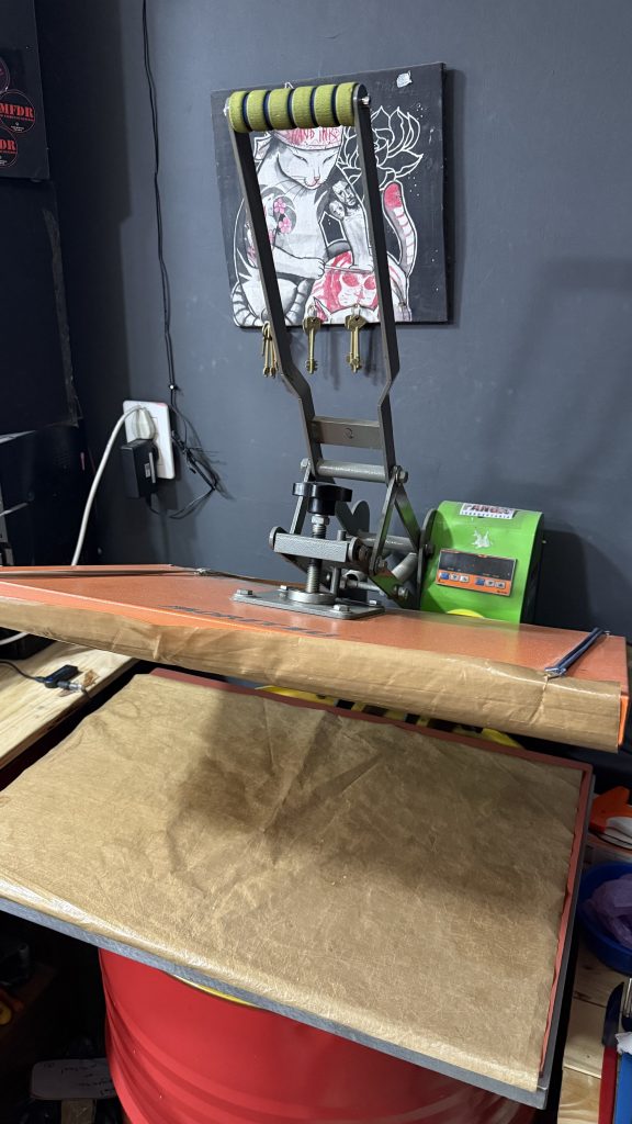 Última Vuelta Indumentaria, un local innovador sin competencias en la zona ni en