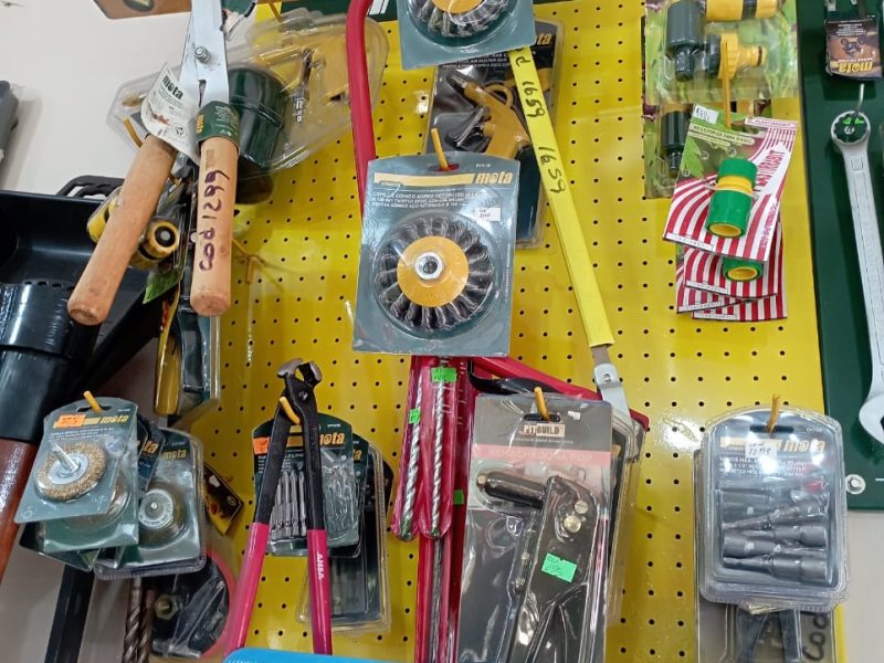 Vendo permuto fondo de comercio rubro ferreteria