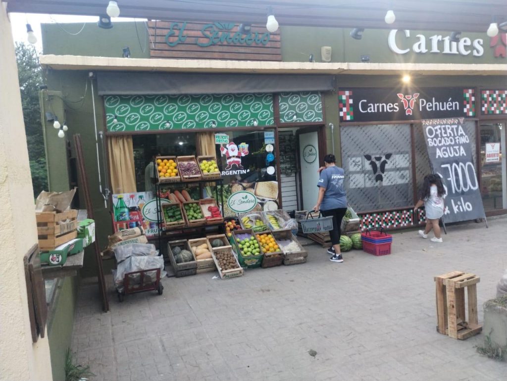 Vendo Fondo de Comercio Verduleria y Almacen Saludable - Por viaje