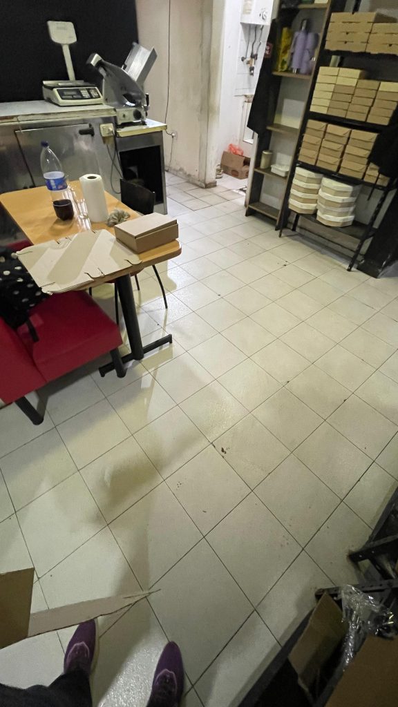 Vendo rotisería completa