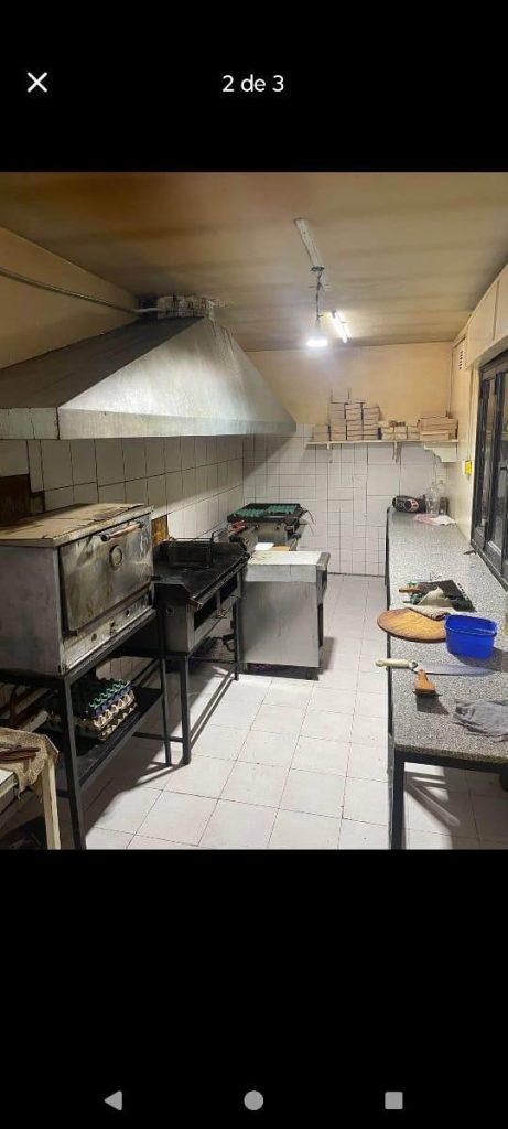 Vendo rotisería completa