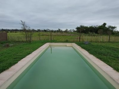 VENDO TERRENO CON PILETA DE MATERIAL. Villa del Prado.