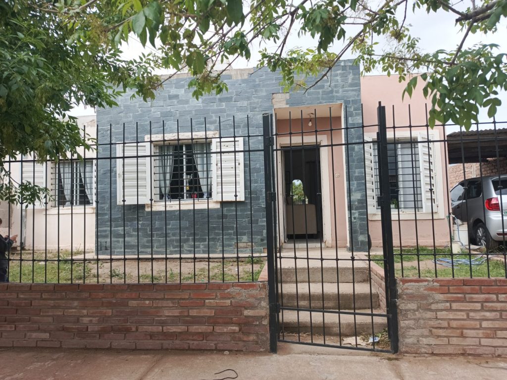 Vendo casa en el barrio 500 viviendas sur. san luis capital.