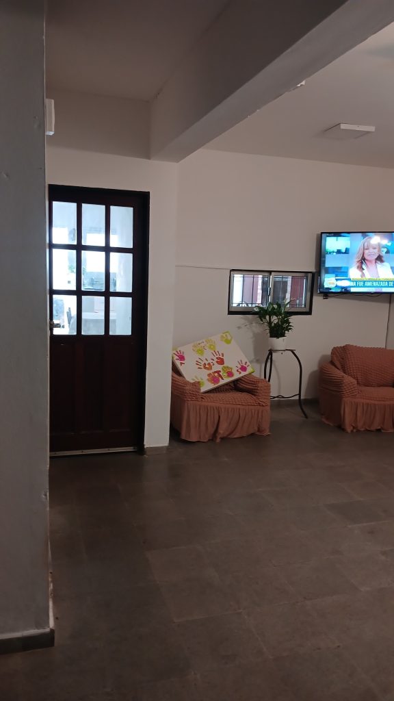 Vendo Casa inmejorable ubicación. A media cuadra bulevar piacentini