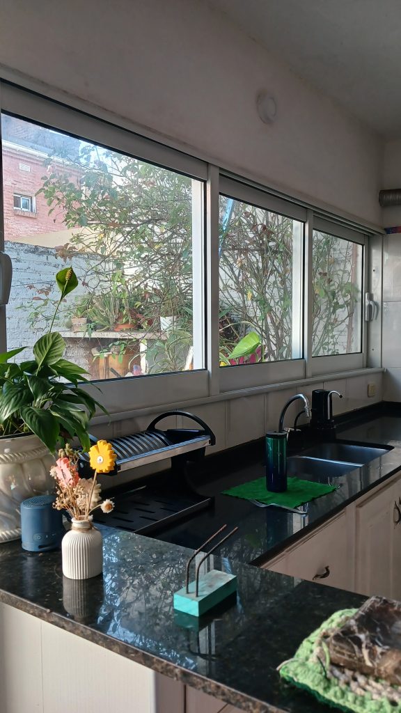 Vendo Casa inmejorable ubicación. A media cuadra bulevar piacentini