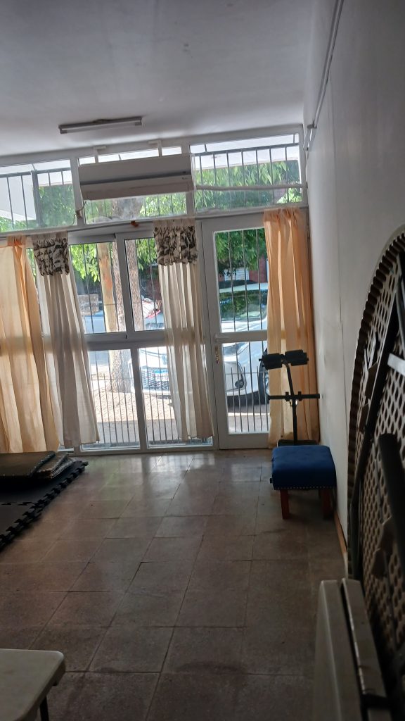 Vendo Casa inmejorable ubicación. A media cuadra bulevar piacentini