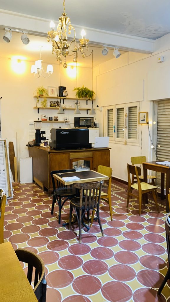 Interesante Propuesta - Cafe Atelier