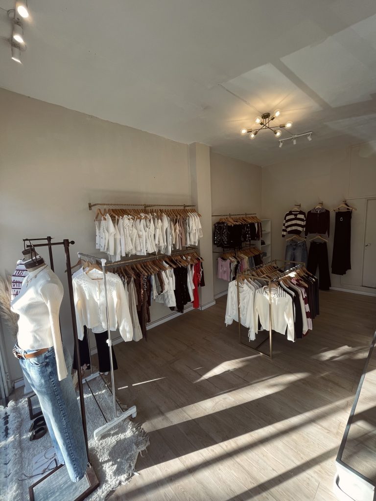 Vendo Fondo de comercio. Indumentaria y accesorios Centro Carlos Paz