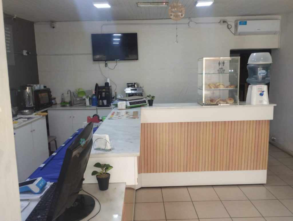 Cafeteria, heladeria y kiosco