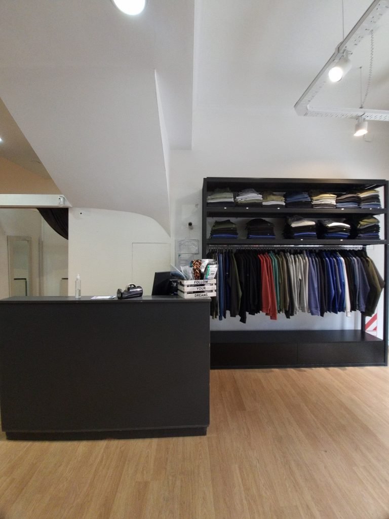INDUMENTARIA DEPORTIVA - WINKEL