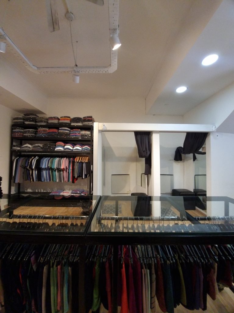 INDUMENTARIA DEPORTIVA - WINKEL