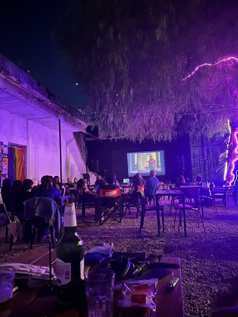 VENDO FONDO DE COMERCIO BAR, ESPACIO CULTURAL, CAFE AL PASO
