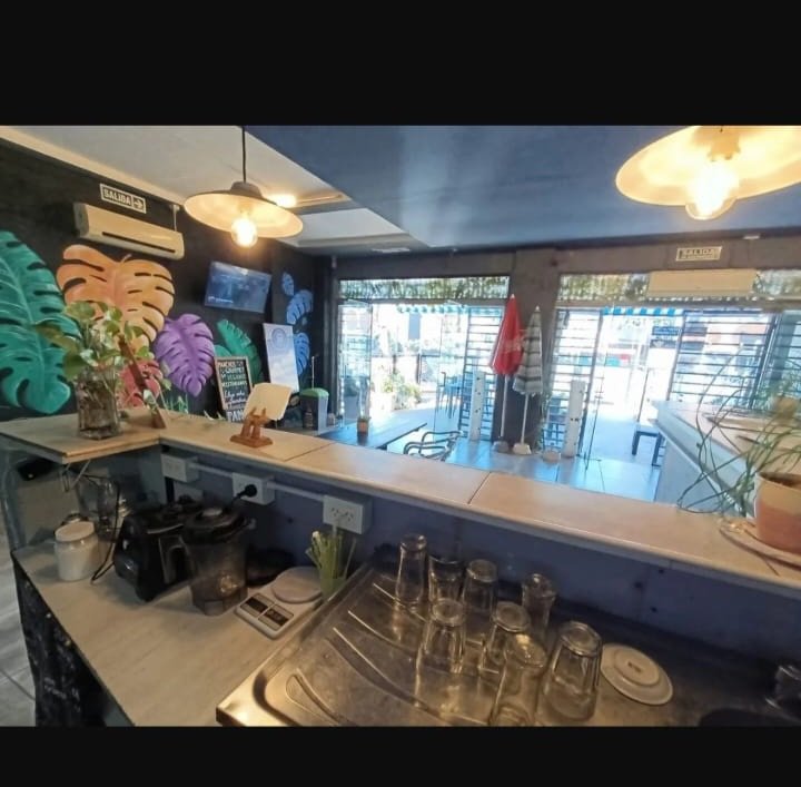 Fondo de comercio casa de comidas