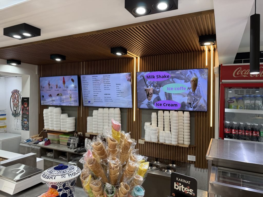 Heladeria y Cafetería