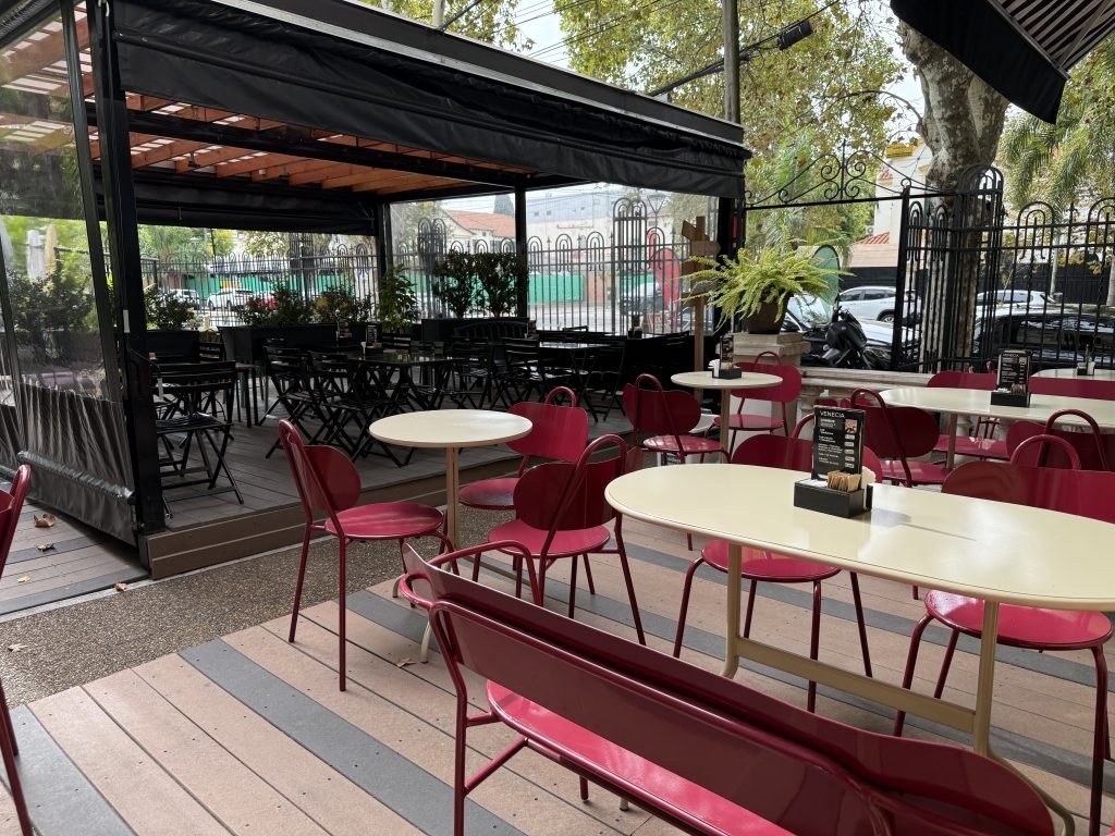 Heladeria y Cafetería